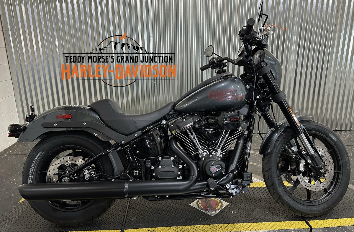 2025 FXLRS Iron Horse Metallic