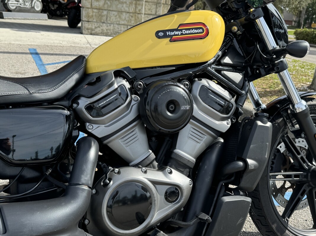 RH975 2022 Nightster - Photo 6
