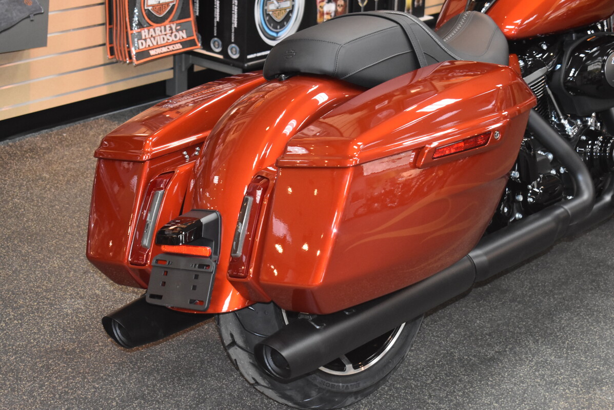 FLHX 2025 Street Glide - Photo 4