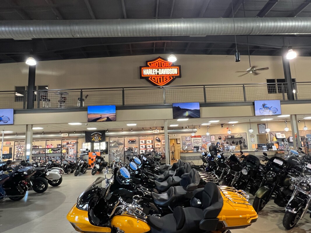 FLHX 2025 Street Glide - Photo 4