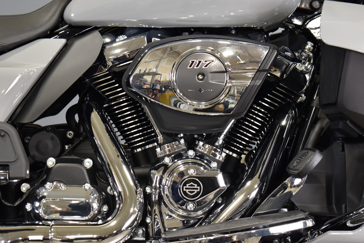 2025 Harley-Davidson Street Glide Ultra FLHXU - Photo 2