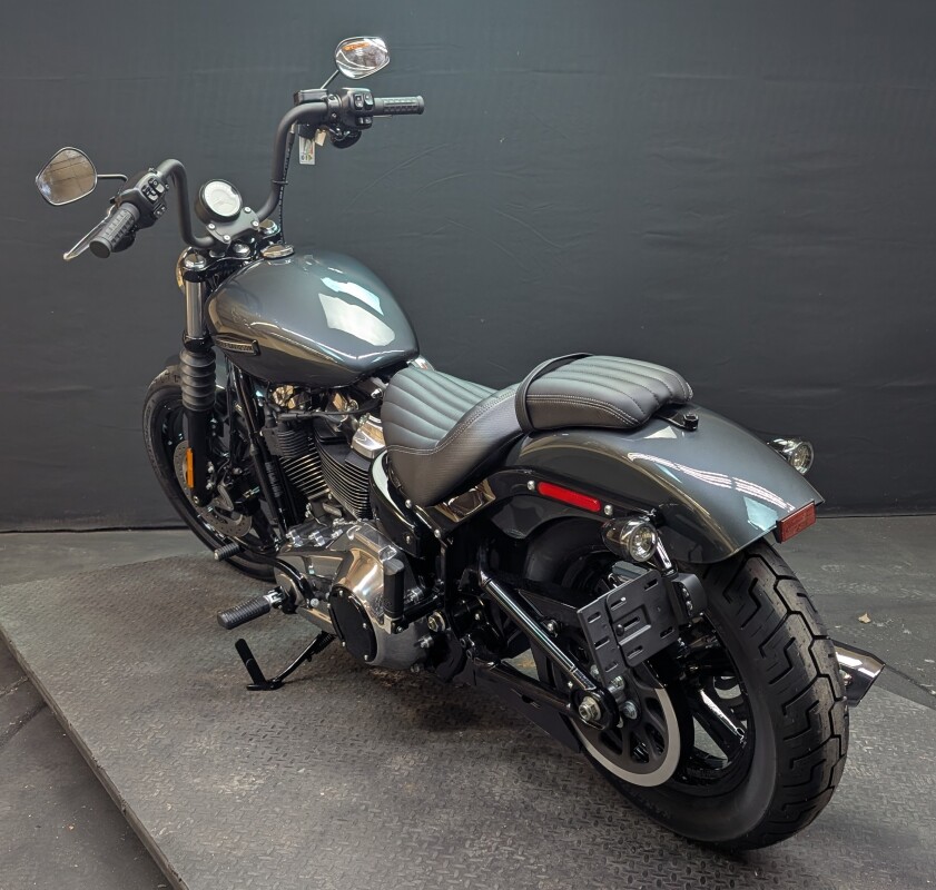 Harley-Davidson Street Bob 2025 FXBB IRON HORSE MTLC - Photo 6