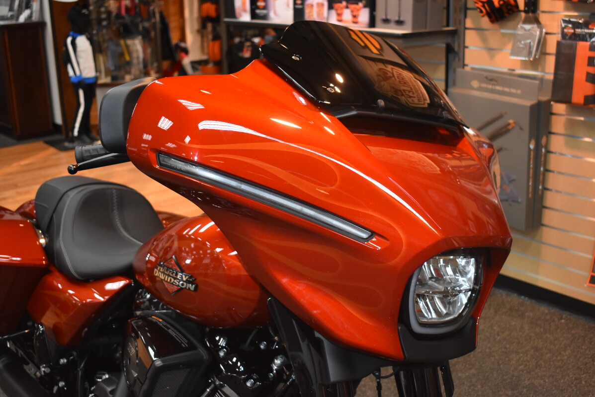 FLHX 2025 Street Glide - Photo 8