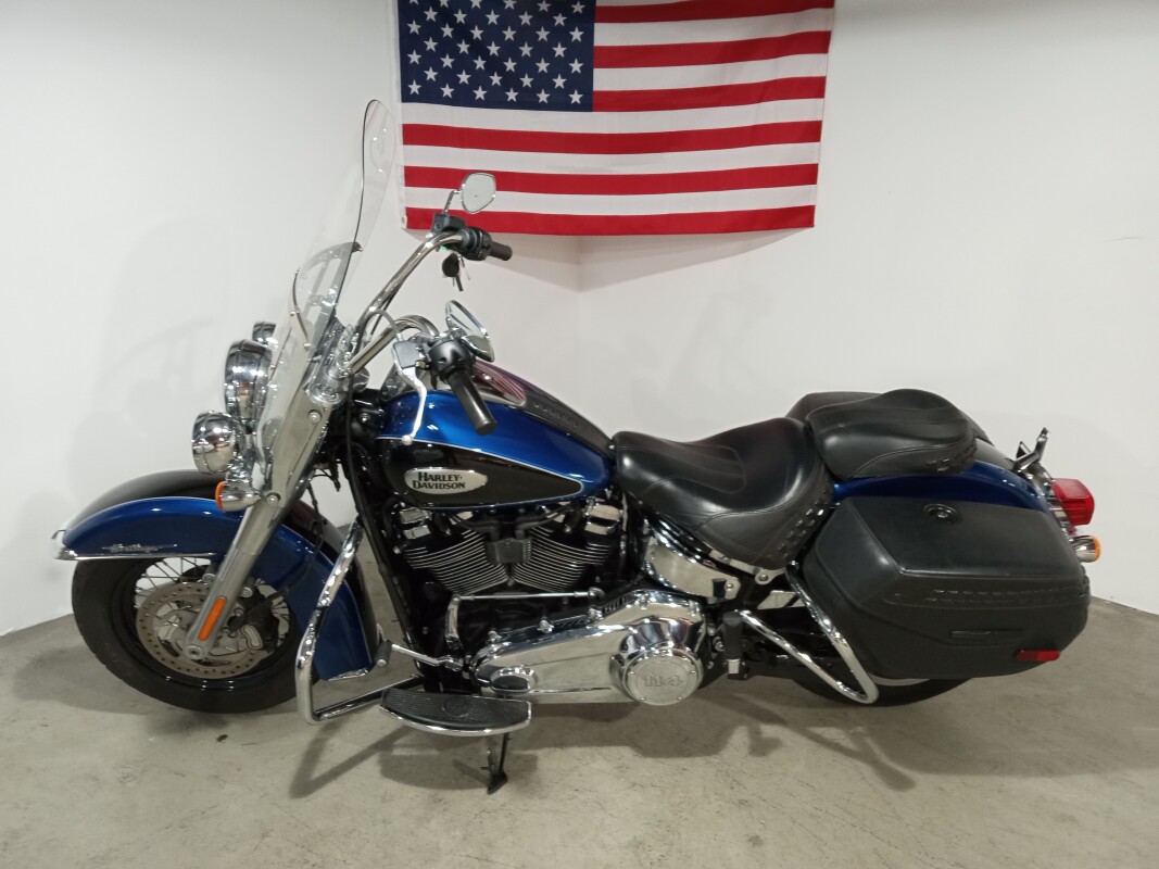 2022 Harley-Davidson Heritage Classic 114 Reef Blue/Vivid Black - Photo 3