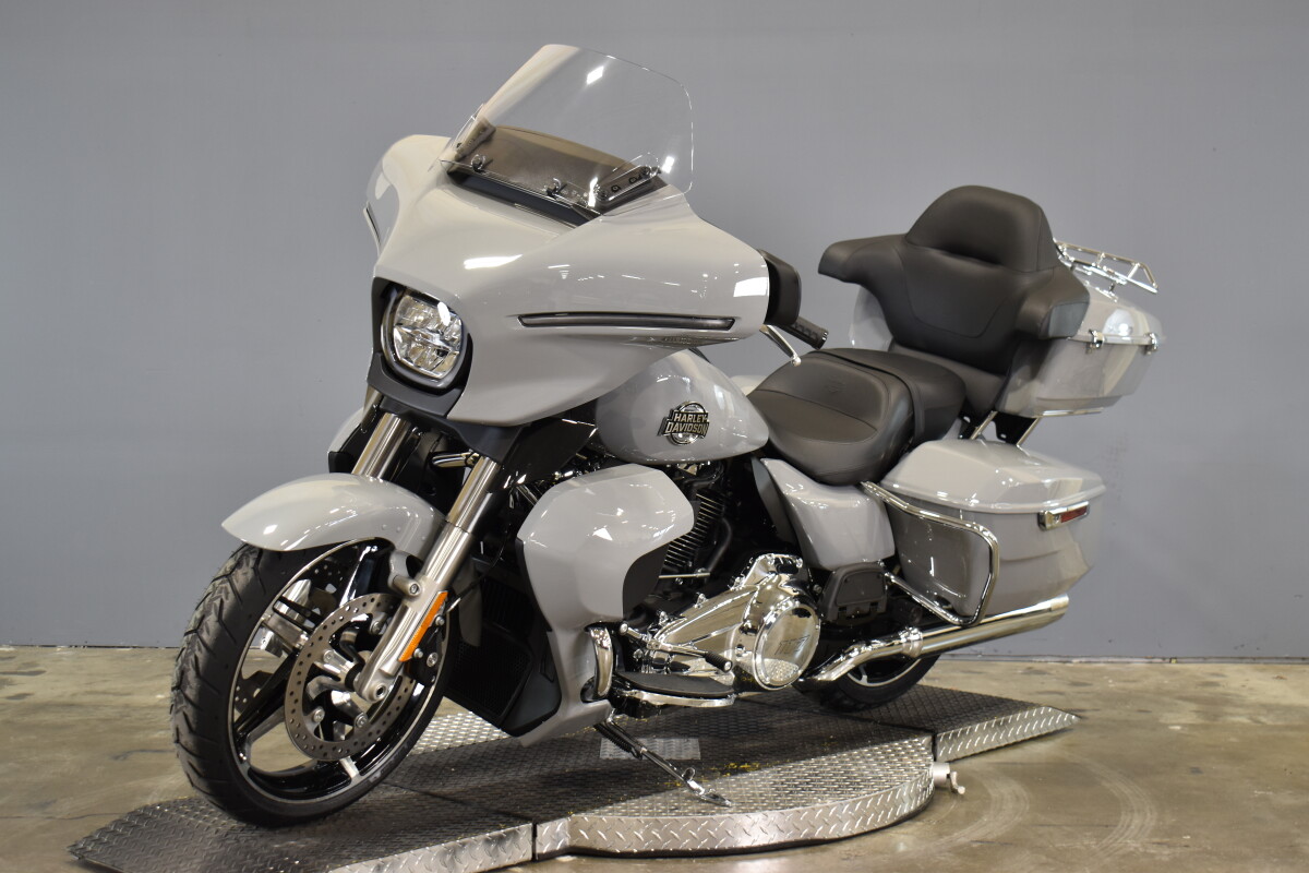 2025 Harley-Davidson Street Glide Ultra FLHXU - Photo 8