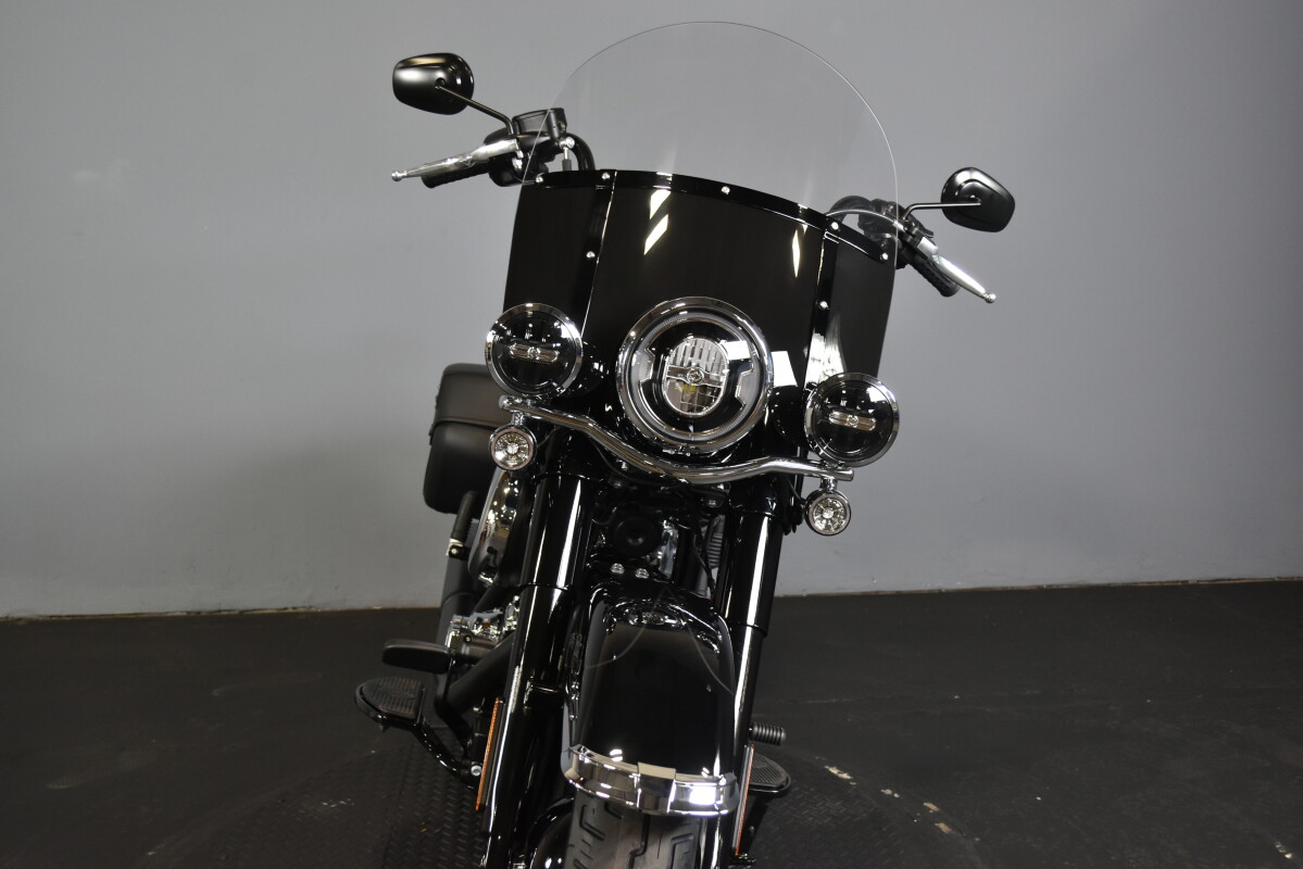 2025 Harley-Davidson Heritage Classic FLHC - Photo 3