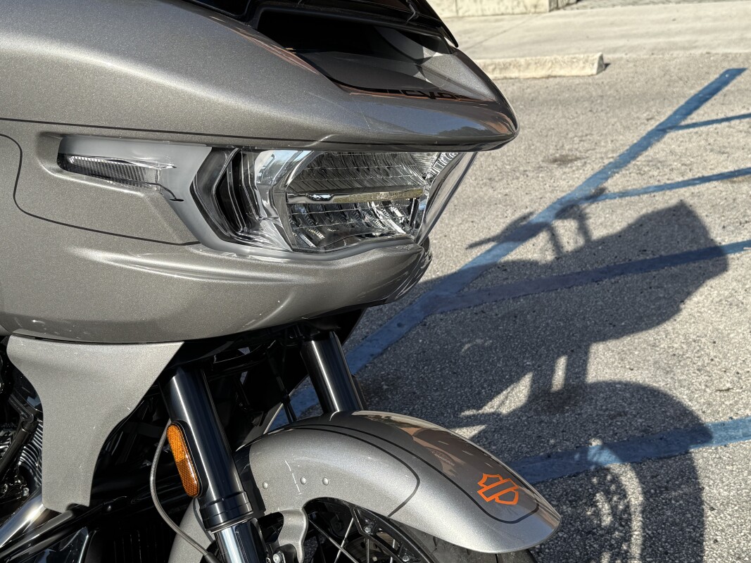 FLTRXSE 2023 CVO Road Glide - Photo 9
