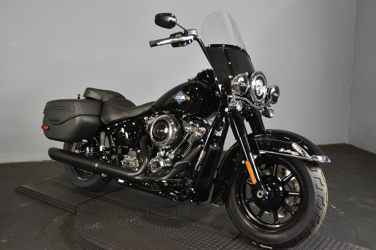 2025 Harley-Davidson Heritage Classic FLHC - Photo 2