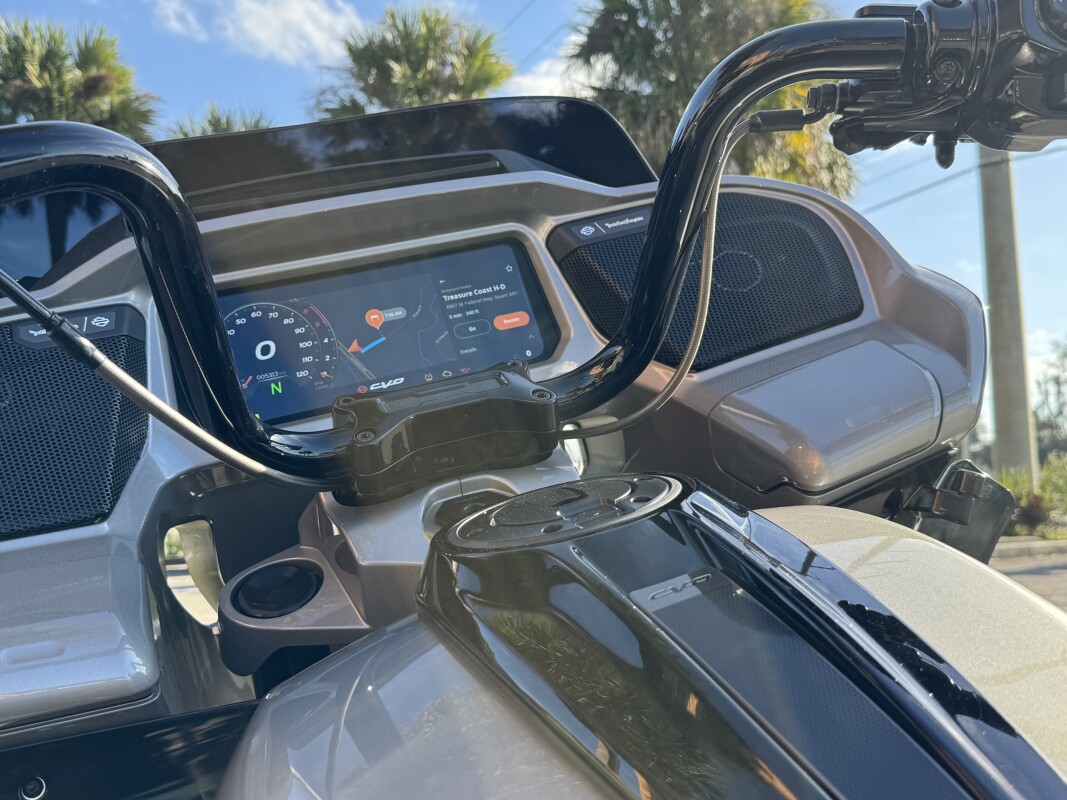 FLTRXSE 2023 CVO Road Glide - Photo 7