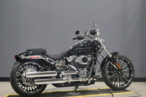 2025 Harley-Davidson® Breakout thumb 2