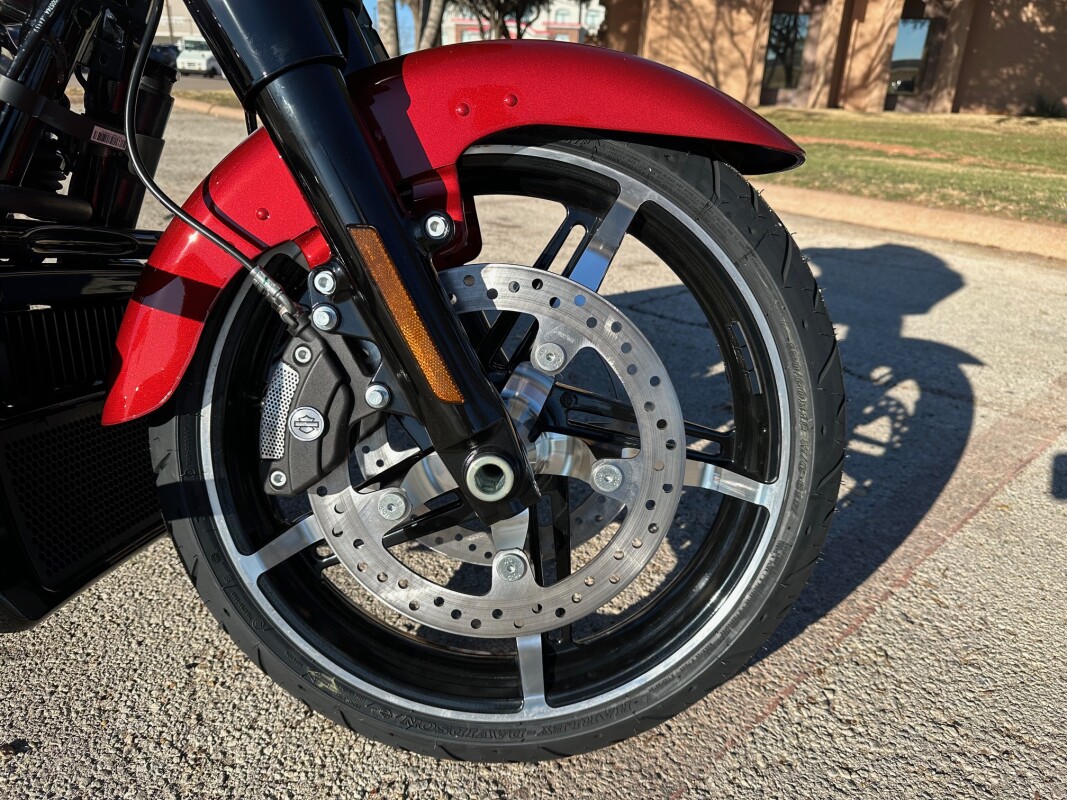2025 Harley-Davidson Street Glide - Photo 10