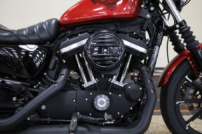 2018 Harley-Davidson<sup>®</sup> Iron 883<sup>™</sup> Wicked Red thumb 2