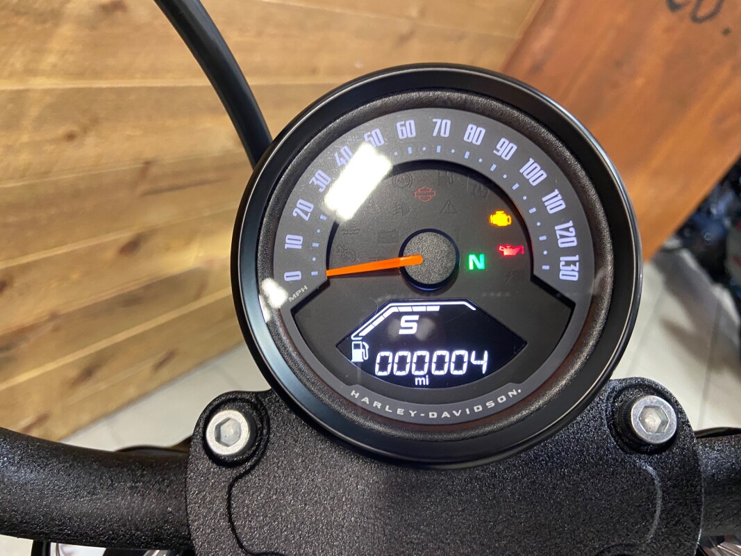 2025 Harley-Davidson Street Bob Vivid Black FXBB - Photo 6