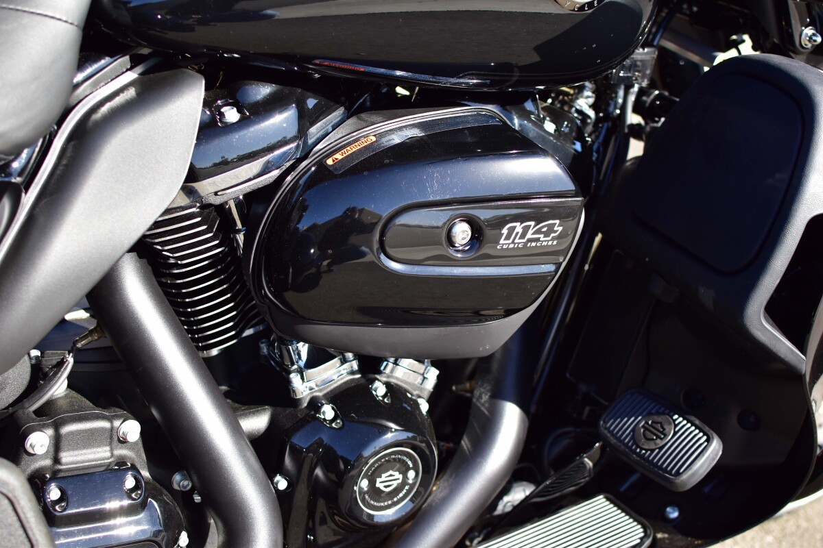 2025 Harley-Davidson® Tri Glide™ Ultra FLHTCUTG, photo 9