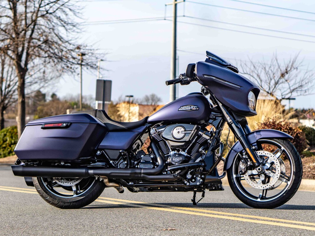 FLHX 2025 Street Glide - Photo 4