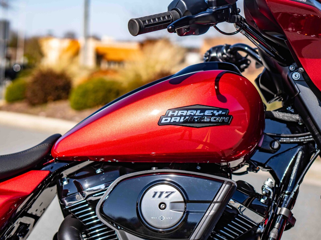 FLHX 2025 Street Glide - Photo 10