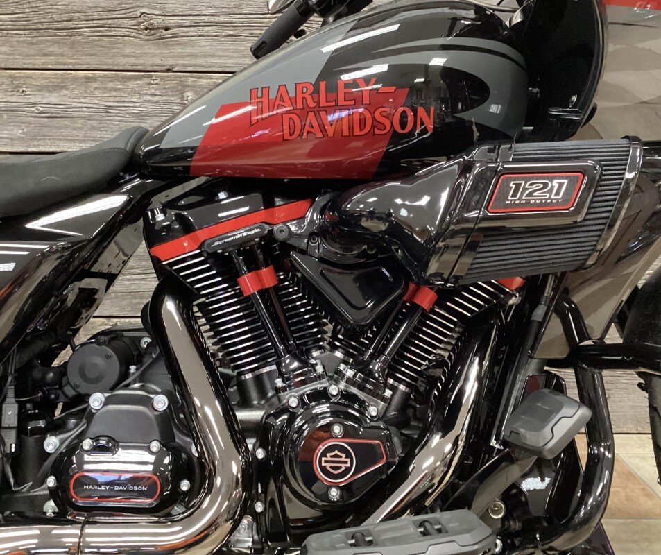 2025 Harley-Davidson CVO Road Glide ST Hot Lap - Photo 5