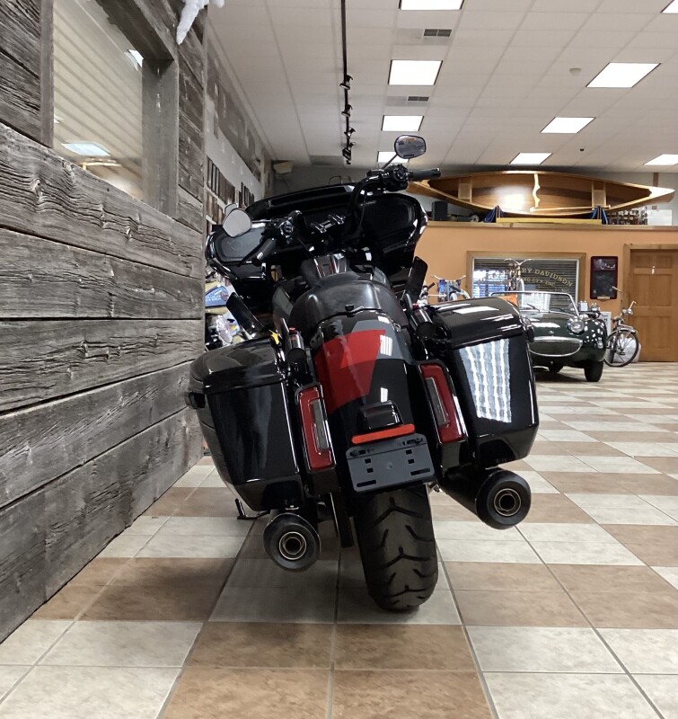 2025 Harley-Davidson CVO Road Glide ST Hot Lap - Photo 4