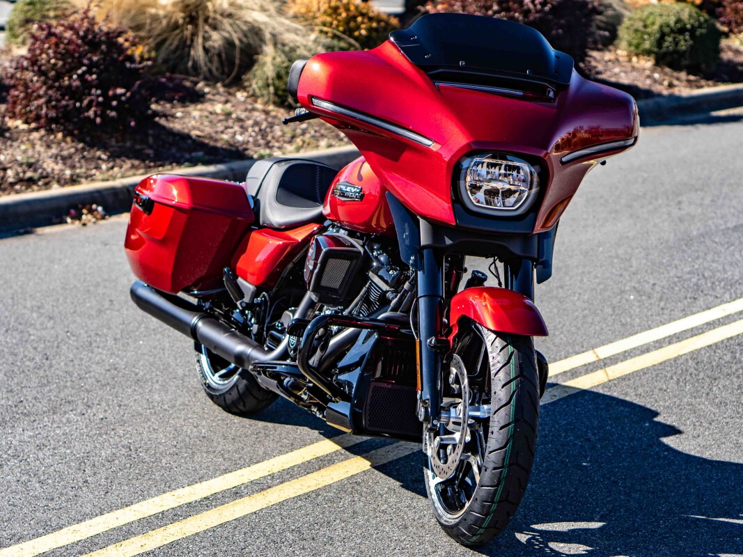 FLHX 2025 Street Glide - Photo 7