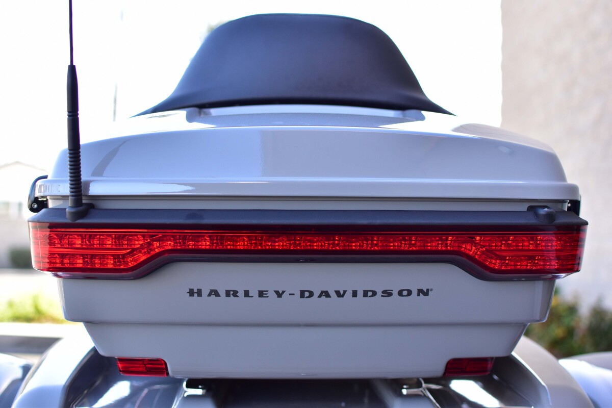 2025 Harley-Davidson Tri Glide Ultra FLHTCUTG - Photo 6