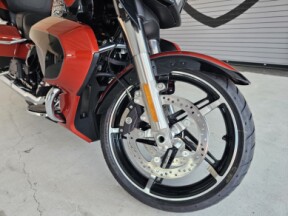 2025 Harley-Davidson<sup>®</sup> Street Glide® Ultra thumb 1