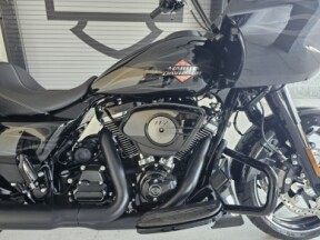 2025 Harley-Davidson<sup>®</sup> Road Glide® thumb 3