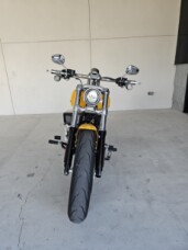 2025 Harley-Davidson<sup>®</sup> Breakout<sup>®</sup> thumb 0