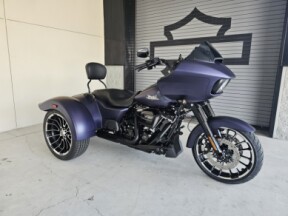 2025 Harley-Davidson<sup>®</sup> Road Glide<sup>®</sup> 3 thumb 2
