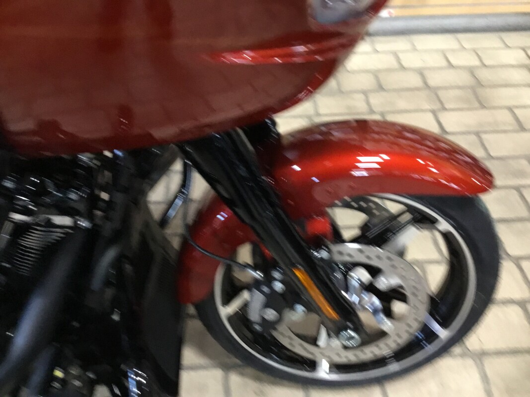2025 Harley-Davidson Road Glide Whiskey Firestorm - Black Finish - Photo 3