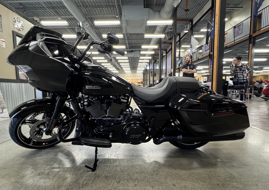 2025 Harley-Davidson Road Glide FLTRX - Photo 8