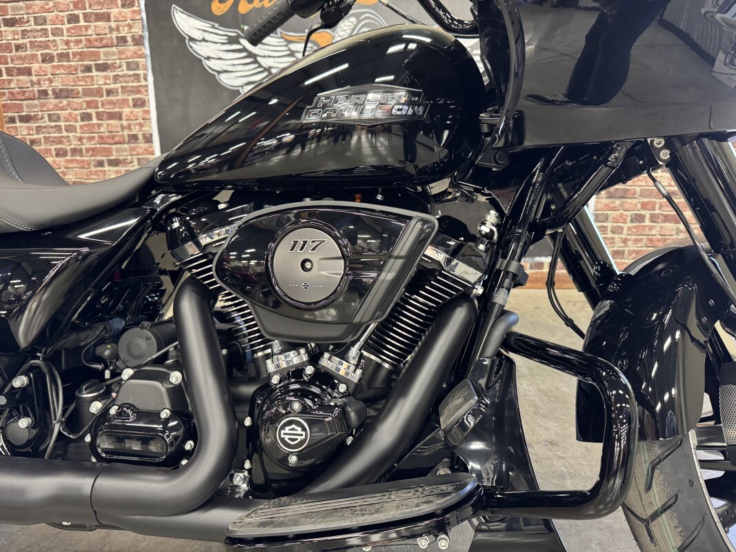 2025 Harley-Davidson Road Glide FLTRX - Photo 2