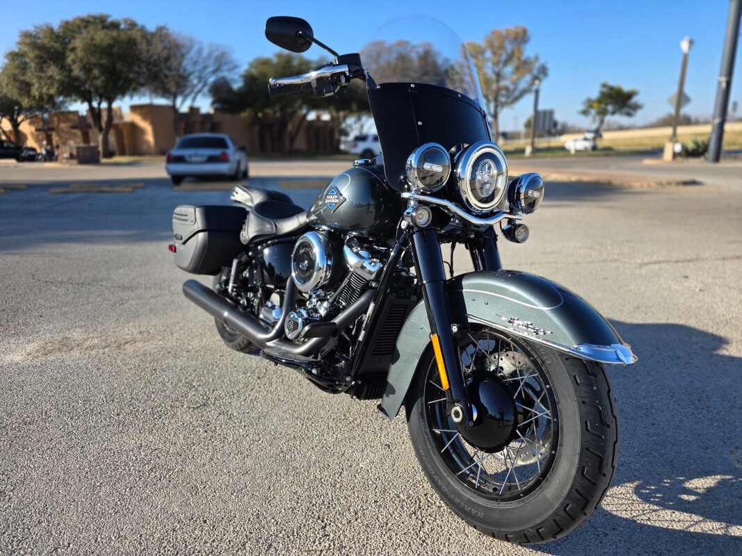 2025 Harley-Davidson Heritage Classic - Photo 2