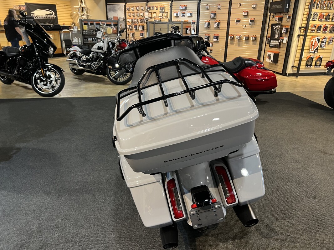 FLHXU 2025 Street Glide Ultra - Photo 6