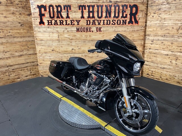 Harley-Davidson Street Glide 2025 FLHX VIVID BLACK - Photo 3