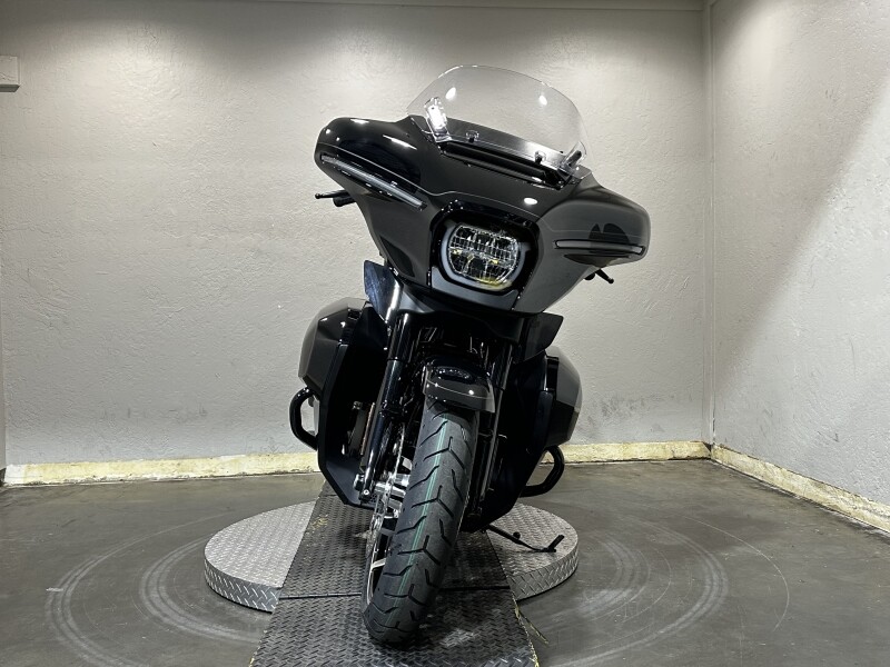 Harley-Davidson Street Glide 2025 FLHX 84548790 VIVID BLACK W/ PINSTRIPE - Photo 4