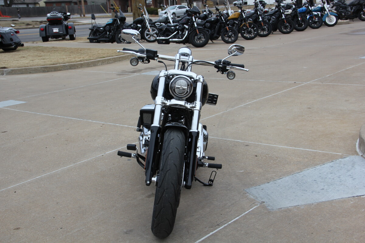 2025 Harley-Davidson Breakout Vivid Black - Photo 8