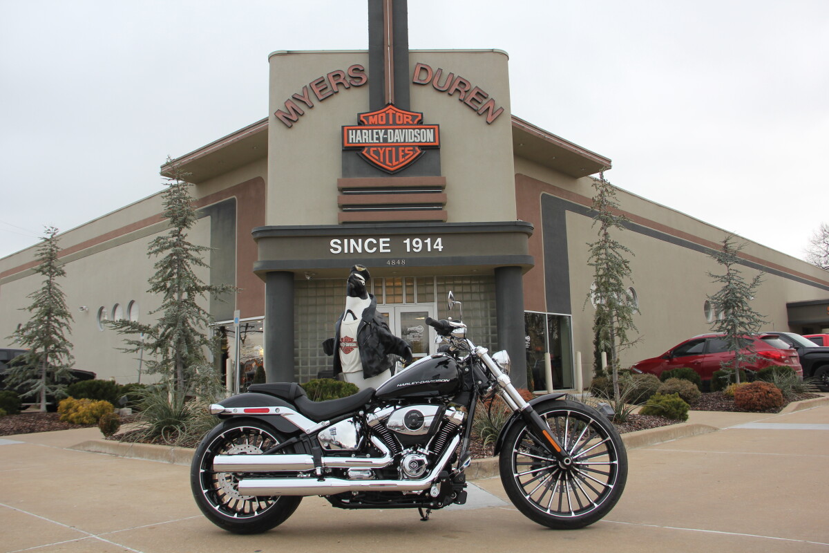 2025 Harley-Davidson Breakout Vivid Black