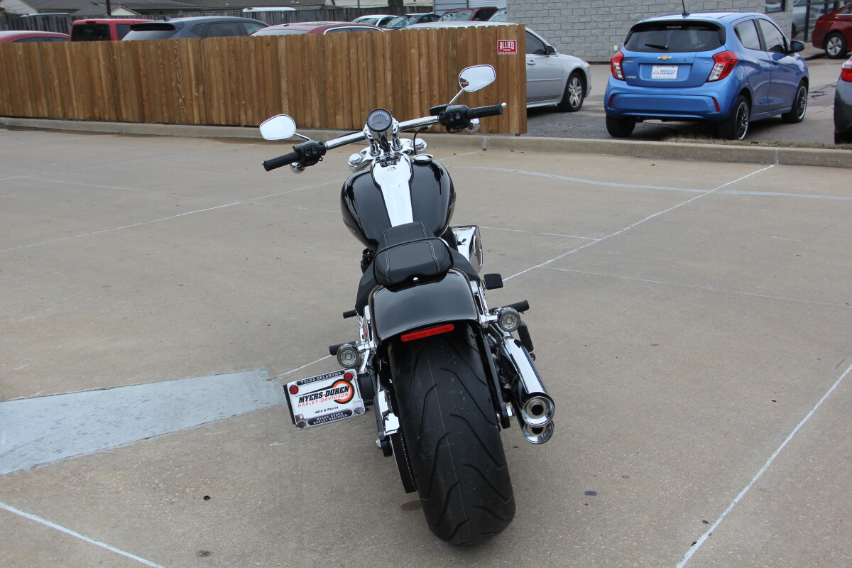 2025 Harley-Davidson Breakout Vivid Black - Photo 9