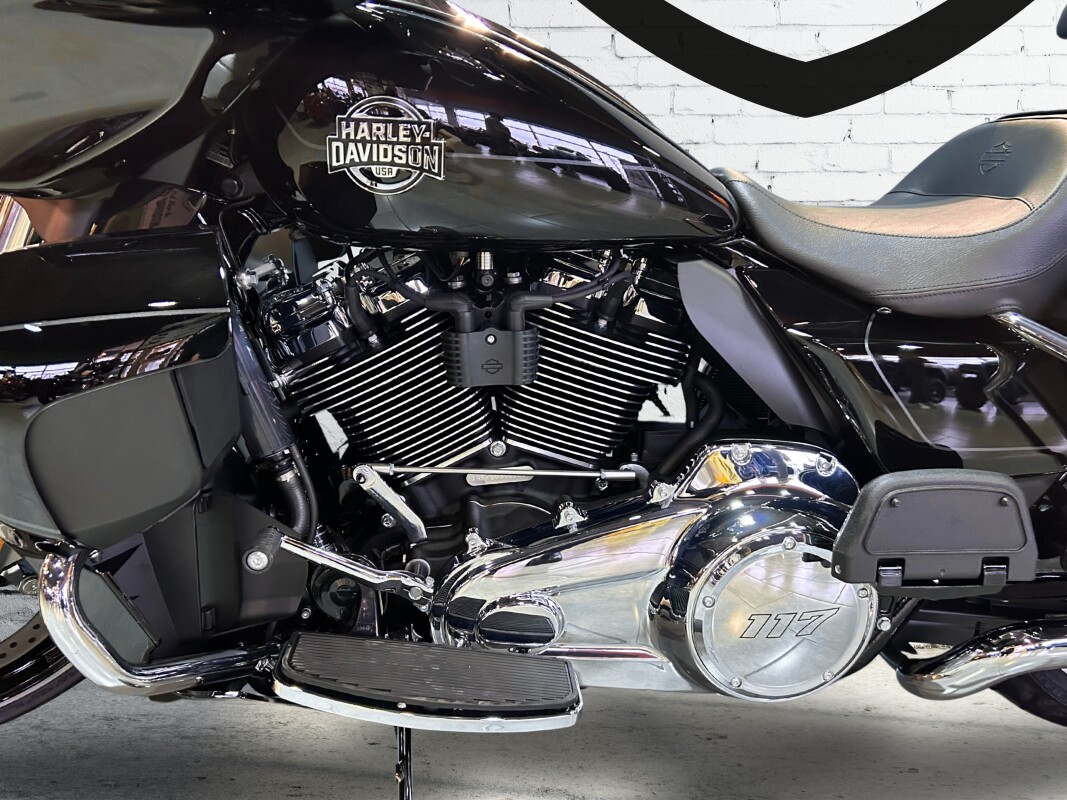 2025 Harley-Davidson Street Glide Ultra Vivid Black - Photo 7