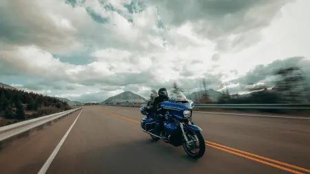 2025 Harley-Davidson® Street Glide® Ultra Infotainment: The Perfect Ride Companion for Rogers Roads