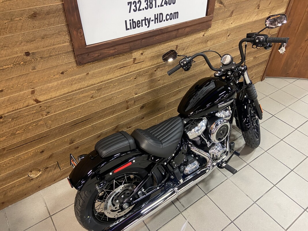 2025 Harley-Davidson Street Bob Vivid Black FXBB - Photo 7