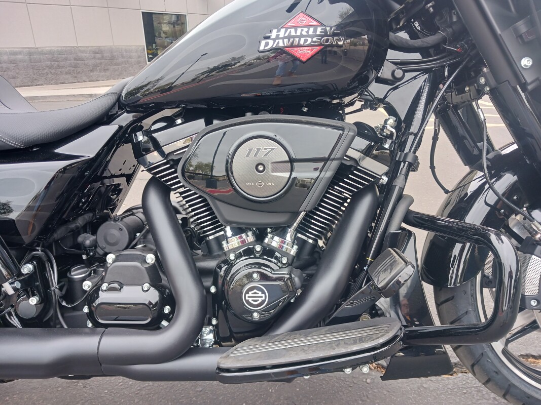 FLHX 2025 Street Glide - Photo 2