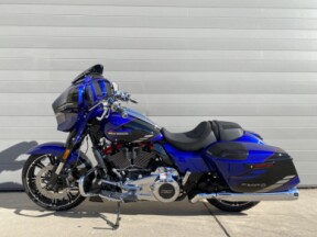 2025 Harley-Davidson<sup>®</sup> CVO™ Street Glide® thumb 1