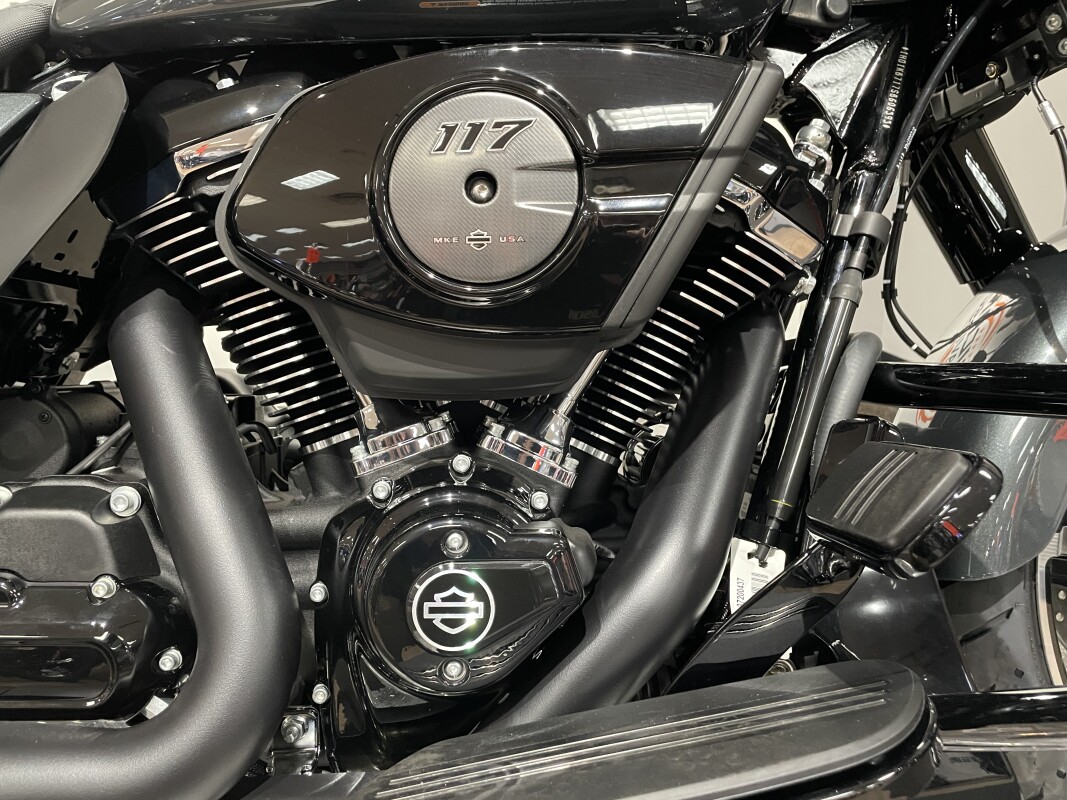 2025 Harley-Davidson Street Glide - Photo 10