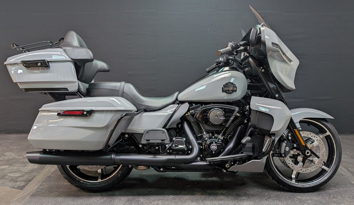 Harley-Davidson Street Glide Ultra 2025 FLHXU Billiard Gray
