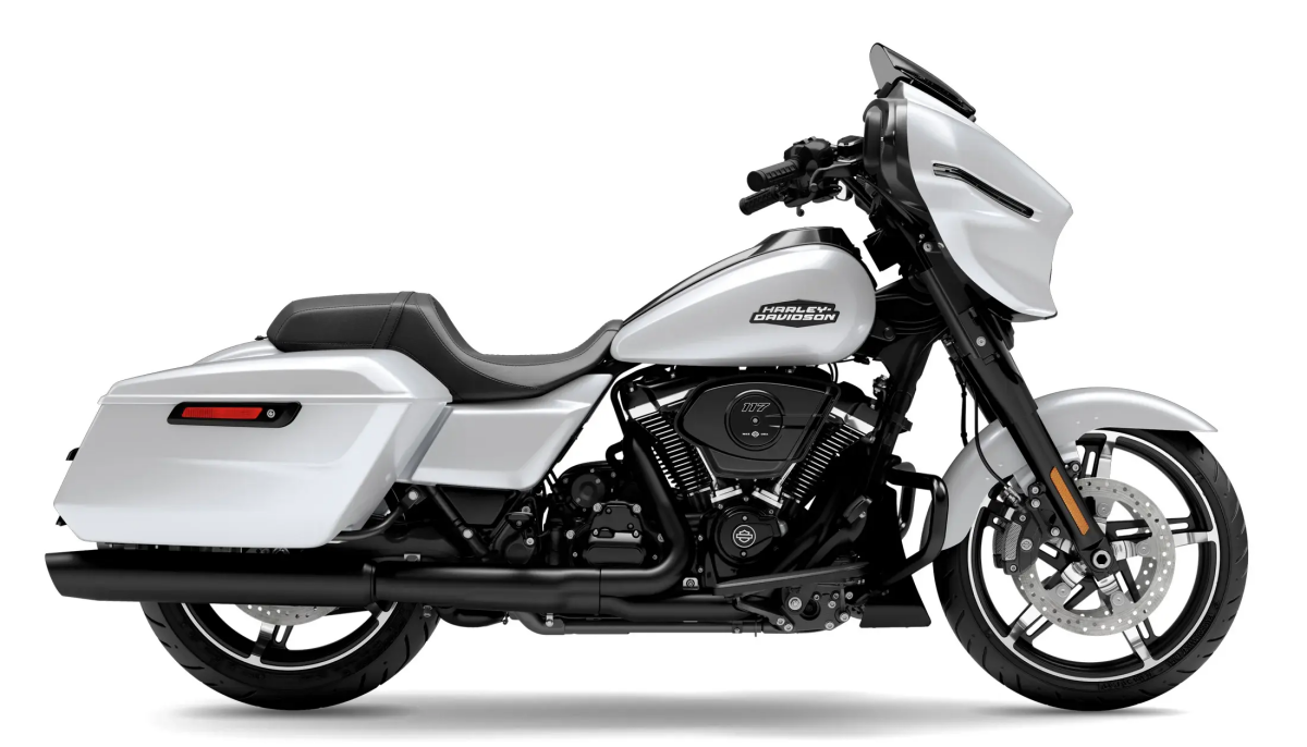2025 Harley-Davidson<sup>®</sup> Street Glide® White Onyx Pearl - Black Finish