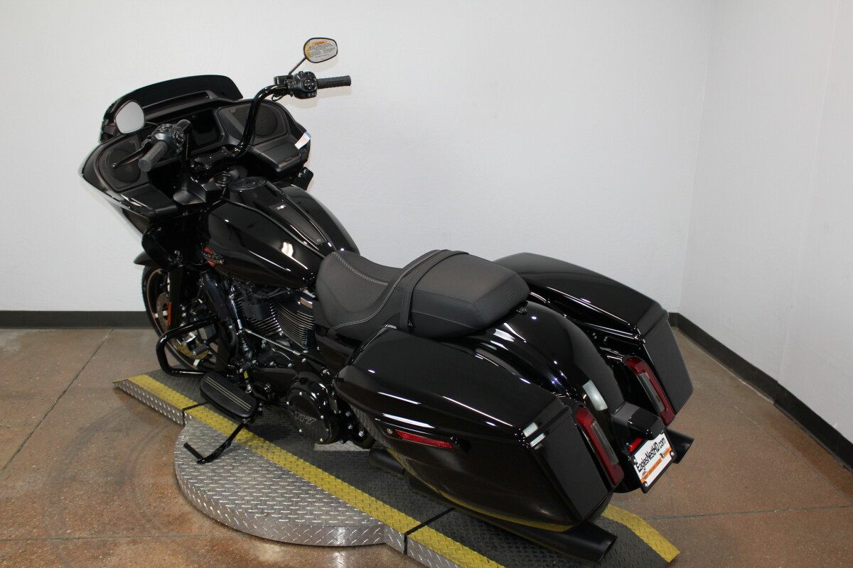 Harley-Davidson Road Glide 2025 FLTRX 84555063 MDNGHT FIRSTORM - Photo 8