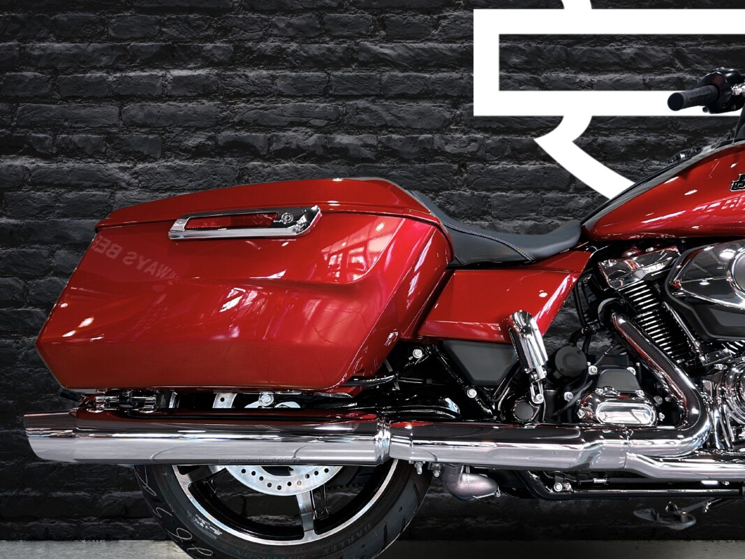 2025 Harley-Davidson Street Glide Brilliant Red - Photo 5