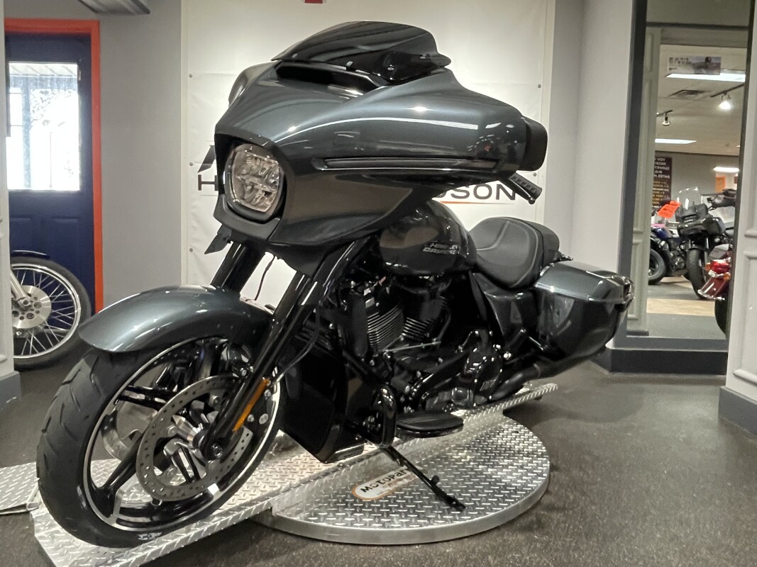 2025 Harley-Davidson Street Glide - Photo 4
