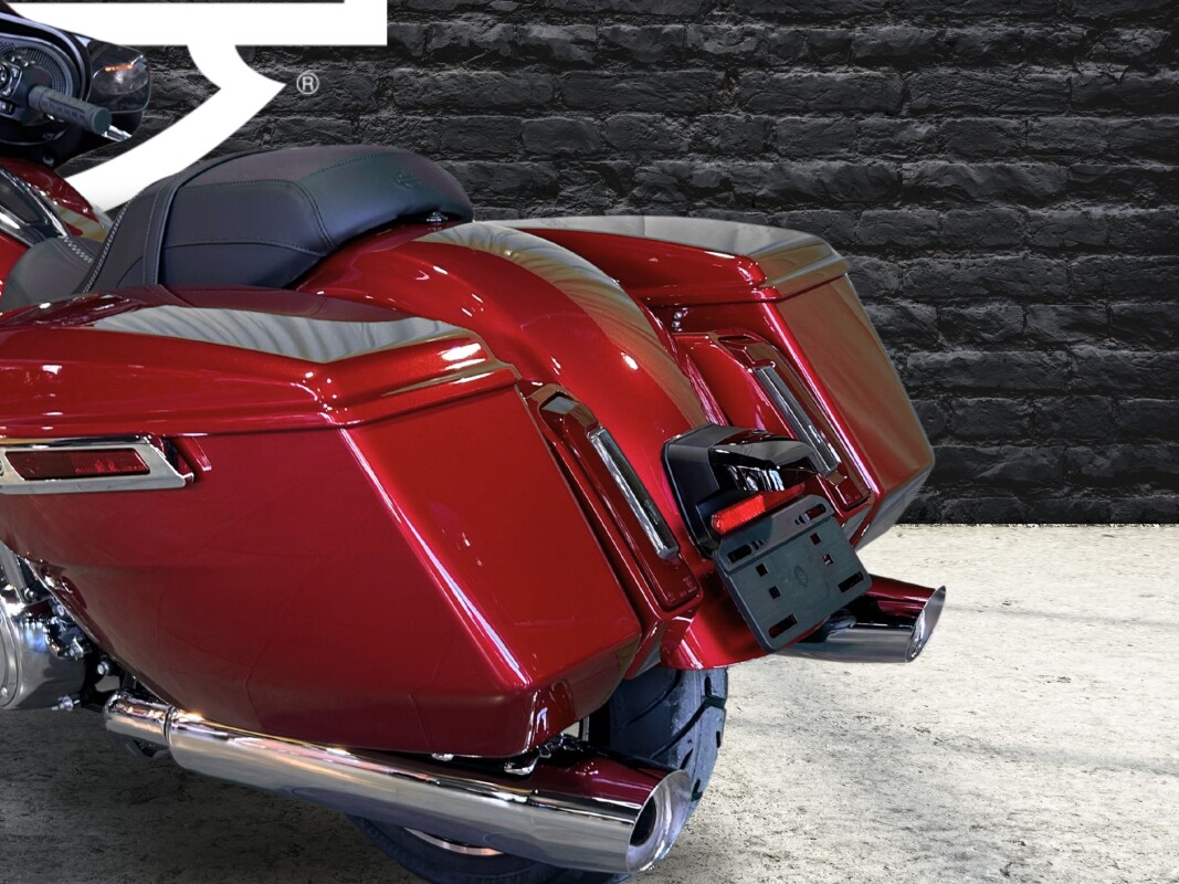 2025 Harley-Davidson Street Glide Brilliant Red - Photo 8